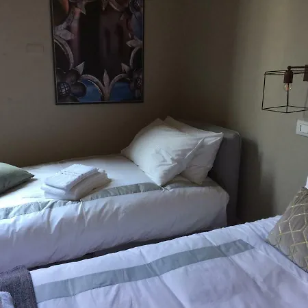 ベッド・アンド・ブレックファスト Liberty House ボローニャ