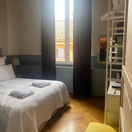 Liberty House Bolonia