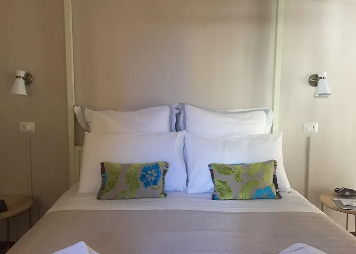 Liberty House 3* Bologna